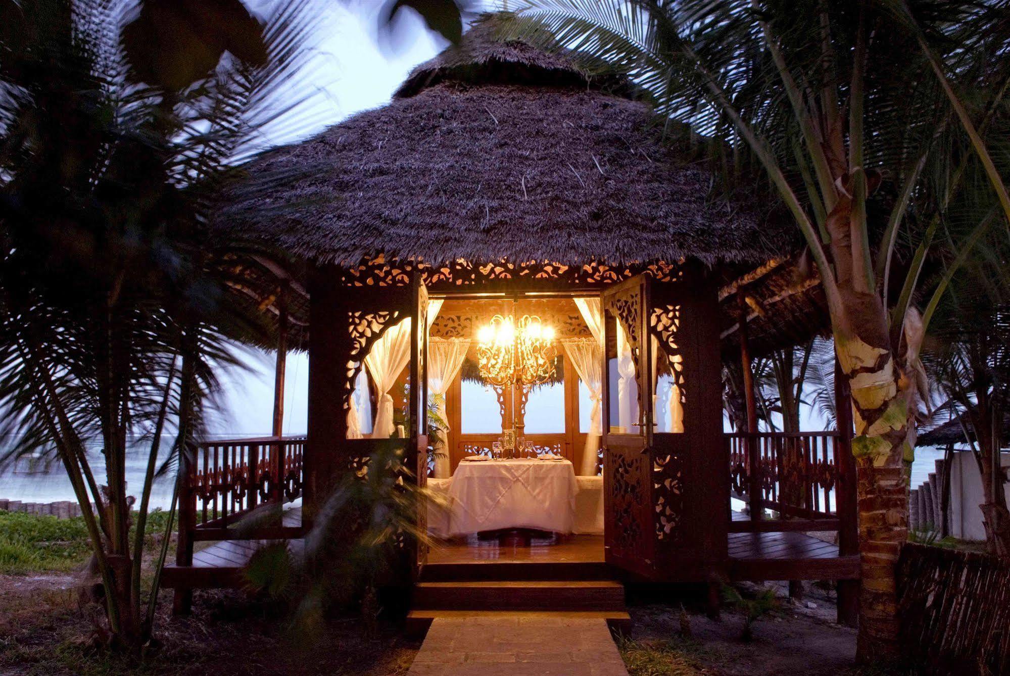 Breezes Beach Club And Spa Bwejuu Exterior foto