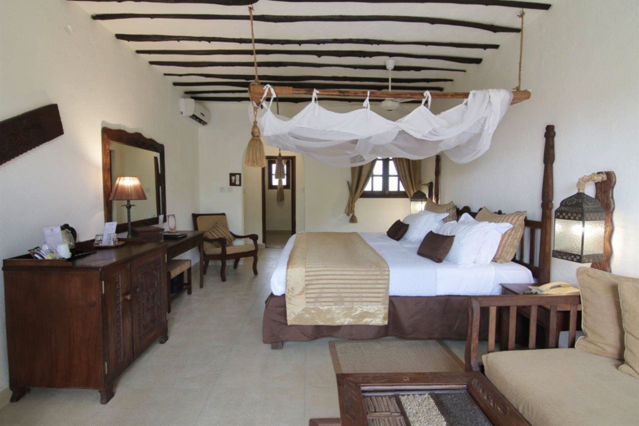 Breezes Beach Club And Spa Bwejuu Exterior foto